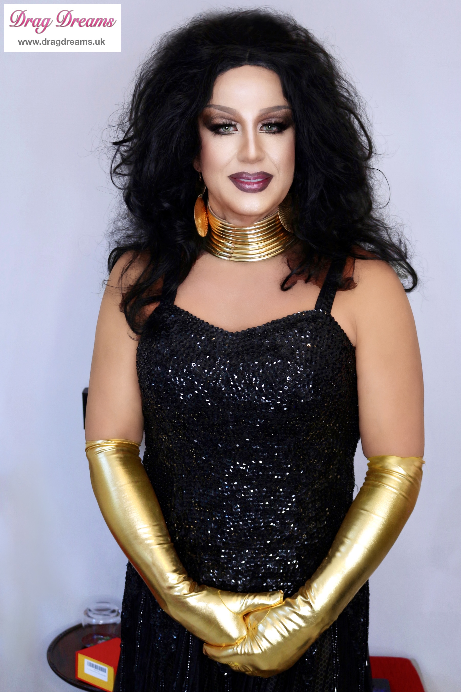 darg queen makep and wig styling London drag makeup
